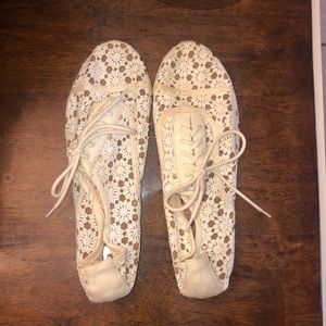 White lace floral Gianni Bini loafers